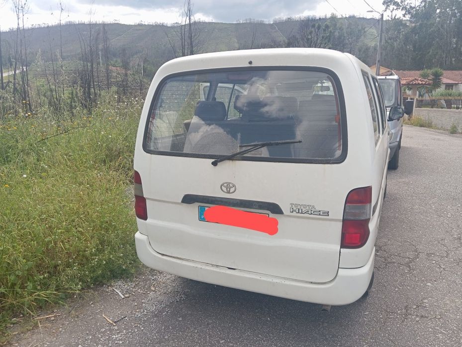 Toyota HiAce 9 lugares
