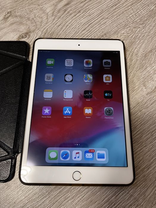 Продам iPad mini 3 128 ГБ