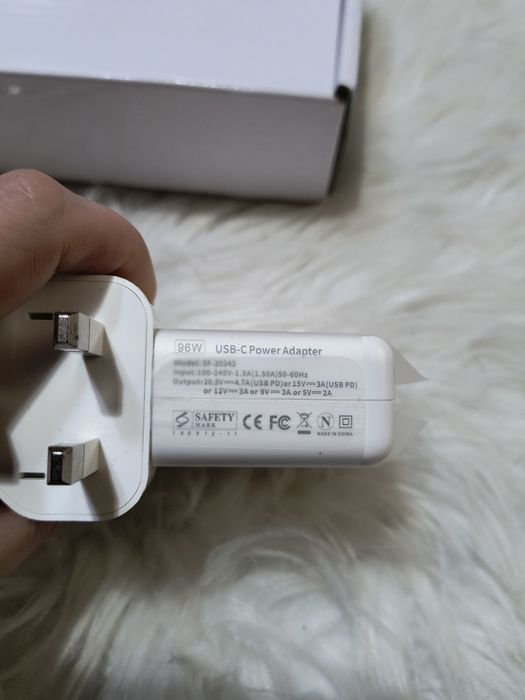 Szybka ładowarka Zasilacz USB-C 96W Fast Charging + kabel 2m