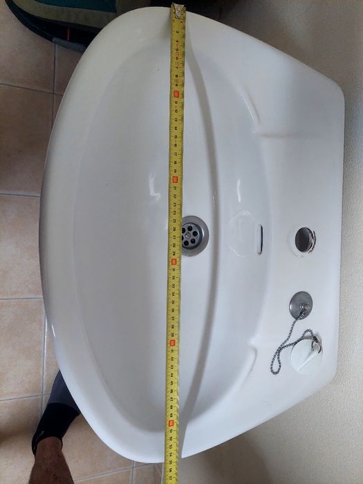 Lavatório branco WC Sanitana