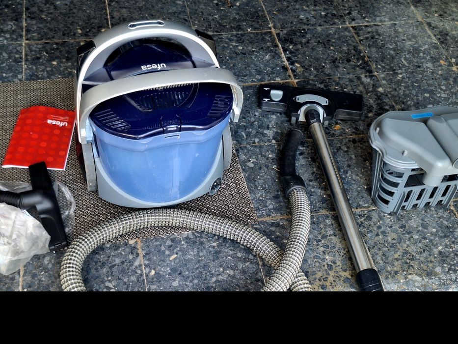 Aspirador água UFESA AP8000 profissional 4 litros