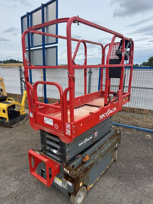 Podnośnik samojezdny nożycowy SKYJACK,  MANTALL XE60MINI/ED PLUS, 2021 rok