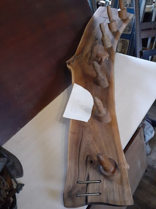 Вішалки в хорошому стані