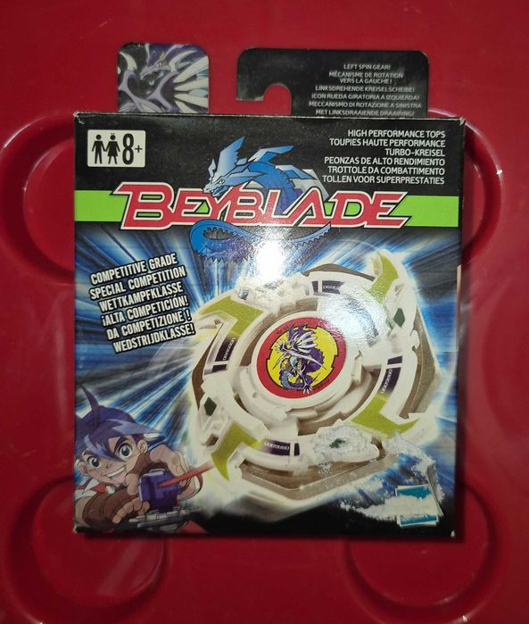Beyblades + shooter + złoty dysk