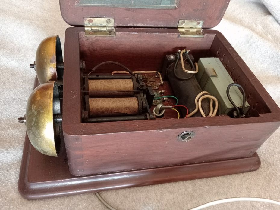 Caixa de telefone como nova.