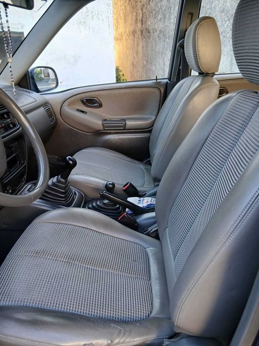 Suzuki Grand Vitara 5p 2.0 tdi c/2airbag,abs,AC
