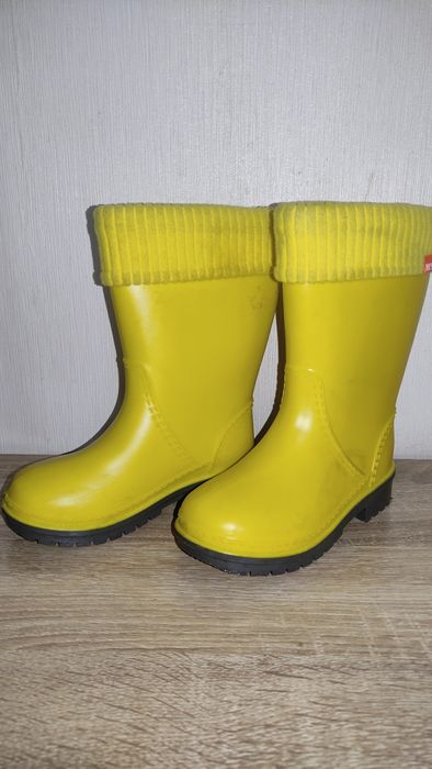 Детские резиновые сапоги 26р