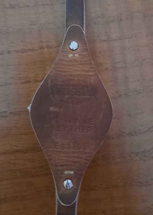 Relógio fossil para senhora.