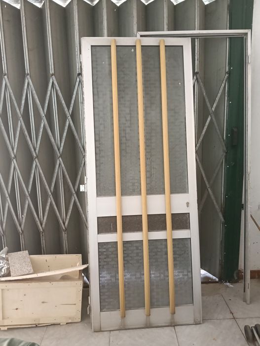 Porta de aluminio