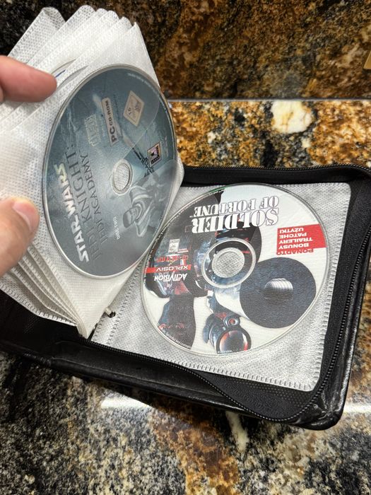 Zestaw gier PC na CD dużo gier