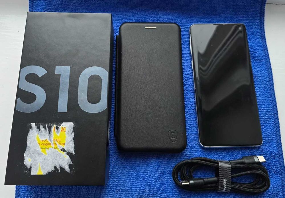 Samsung galaxy s10 8/128 sm-g973f/ds, на дві SIM-карти (нова батарея)