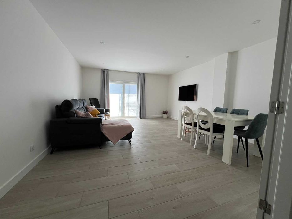 Apartamento T3 SEMI-Novo – Loteamento Frei Miguel, Constância