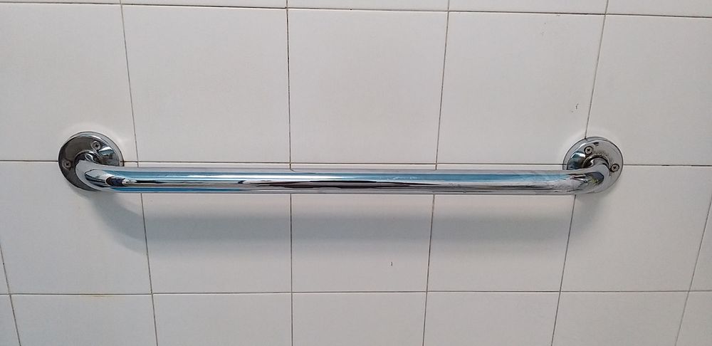 Barra de Segurança para Duche ou Banheira.