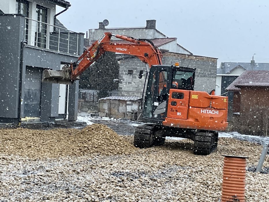 Wynajem koparki 8 ton usługi koparką koparka obrotowa