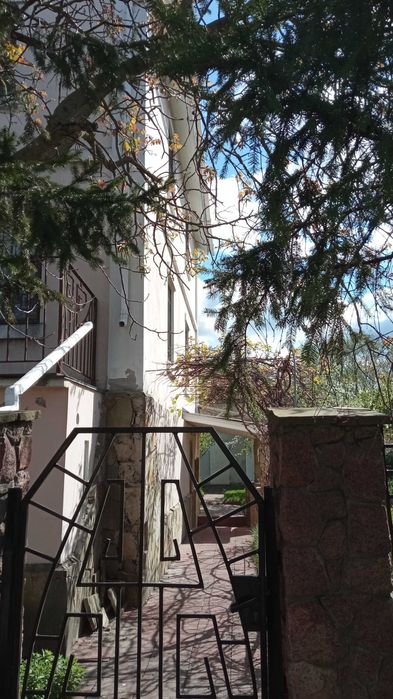 Продаж будинку   15 км від Києва, Зазим'я, Погреби