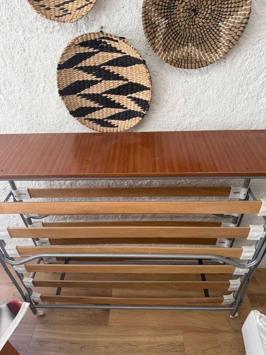 Divã dobrável com colchão incluído