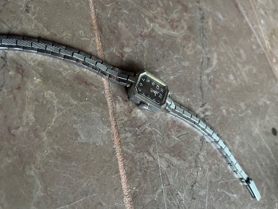 Zegarek damski Łucz