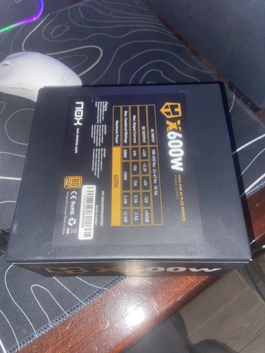 Fonte de 600w em bom estado