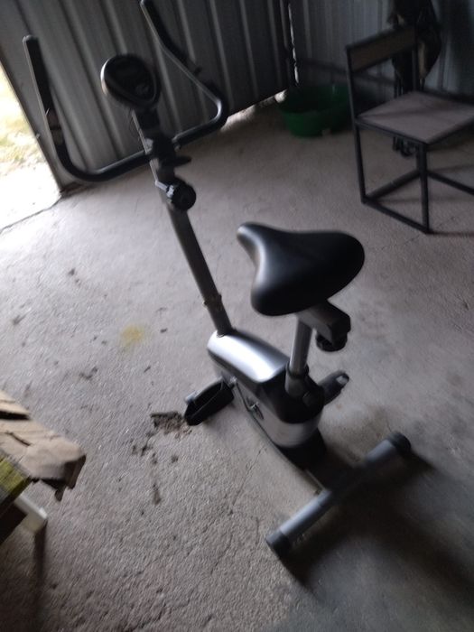 Vendo bicicleta estética como nova