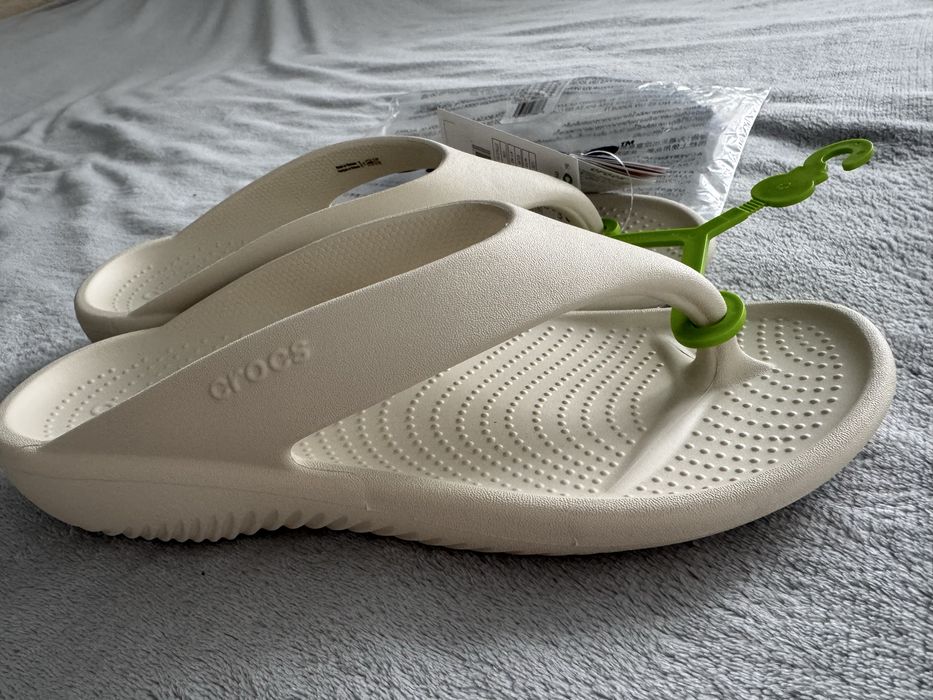 Крокси  жіночі Women’s Mellow Recovery Flip , оригінал!