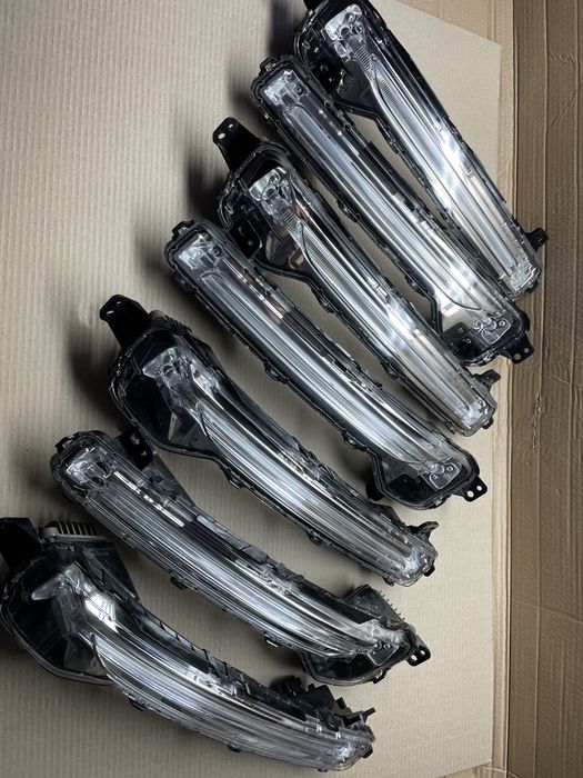 LINCOLN CORSAIR  сигнал повороту в наявності оригінал б.в.