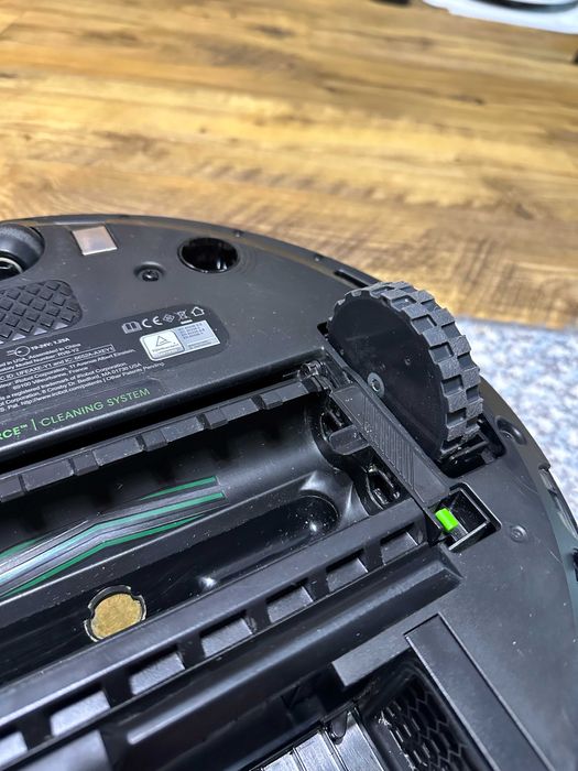 robot sprzątający iRobot Roomba i7