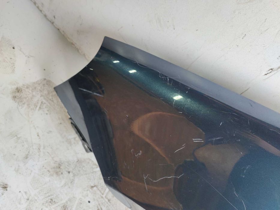 VW Golf V Błotnik Lewy Przód Przedni