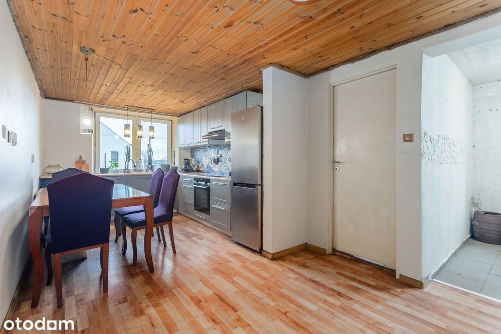 Na sprzedaż przestronny dom wolnostojący w Krzyszkowie!