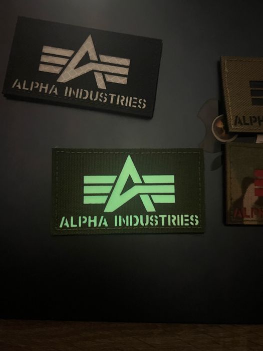 Патч alpha industries