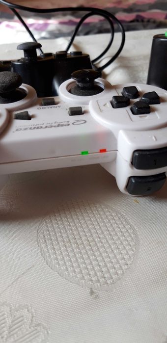 pady do gry -kontrolery
