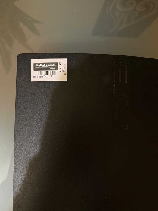 Playstation 3 slim com 8 jogos e 2 comandos