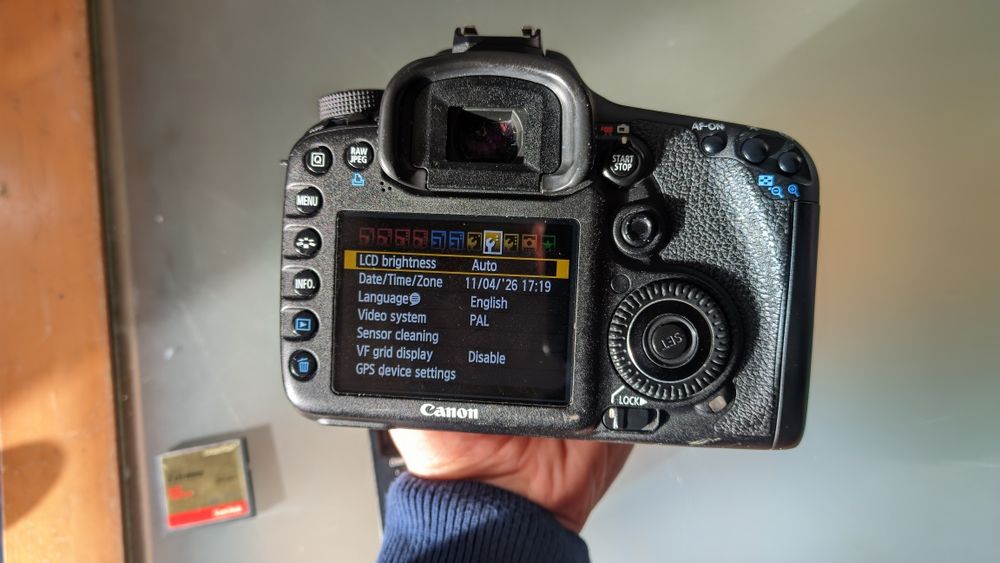 Canon 7D + Objetiva 24mm 2.8 STM avariada