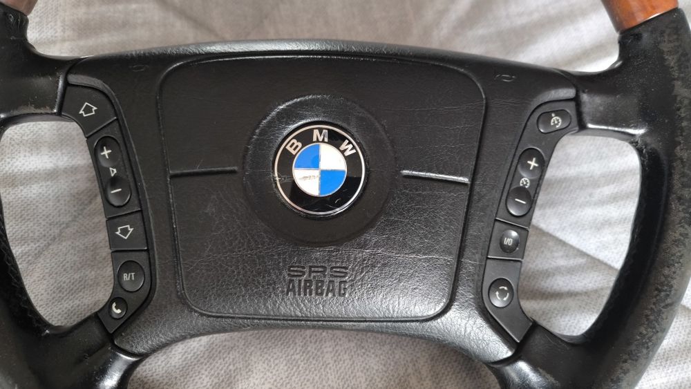 Volante BMW multifunções