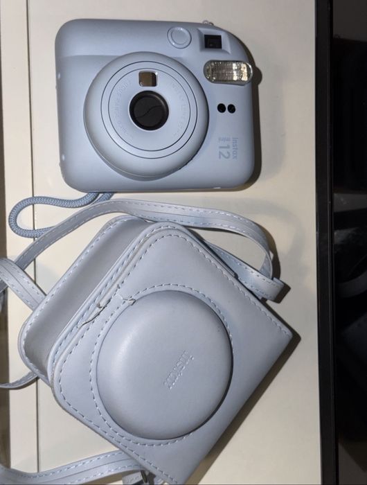 Câmara fotográfica Fujifilm Instax Mini 12