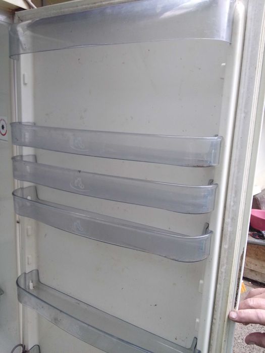 Холодильник Snaige