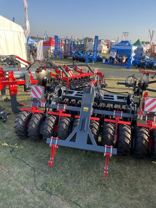 Brona talerzowa hydrauliczna UH 4.0m 4.5 m 5.0m 6.0m AgroKlon