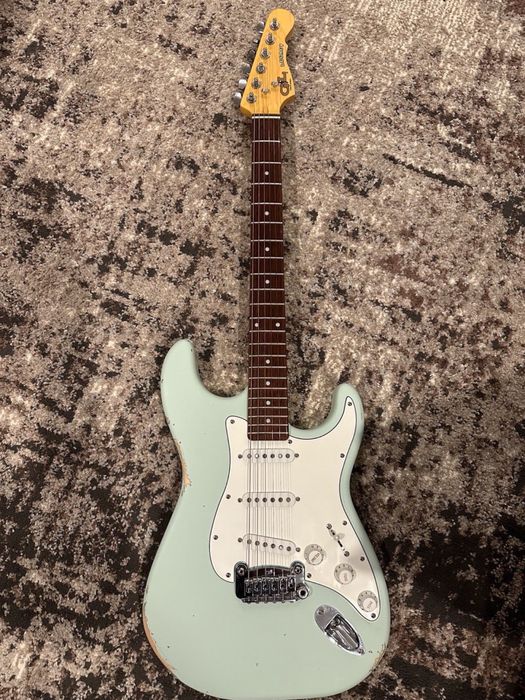 G&L Tribute Legacy Stratocaster Relic