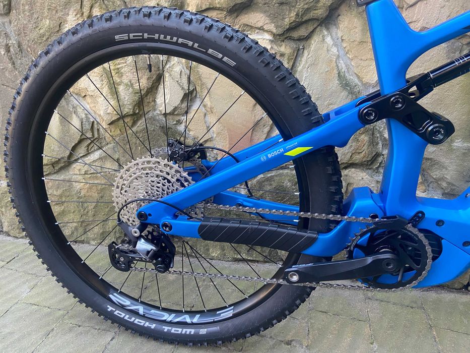 Карбоновий електровелосипед двопідвіс Viper Aconcagua PT600