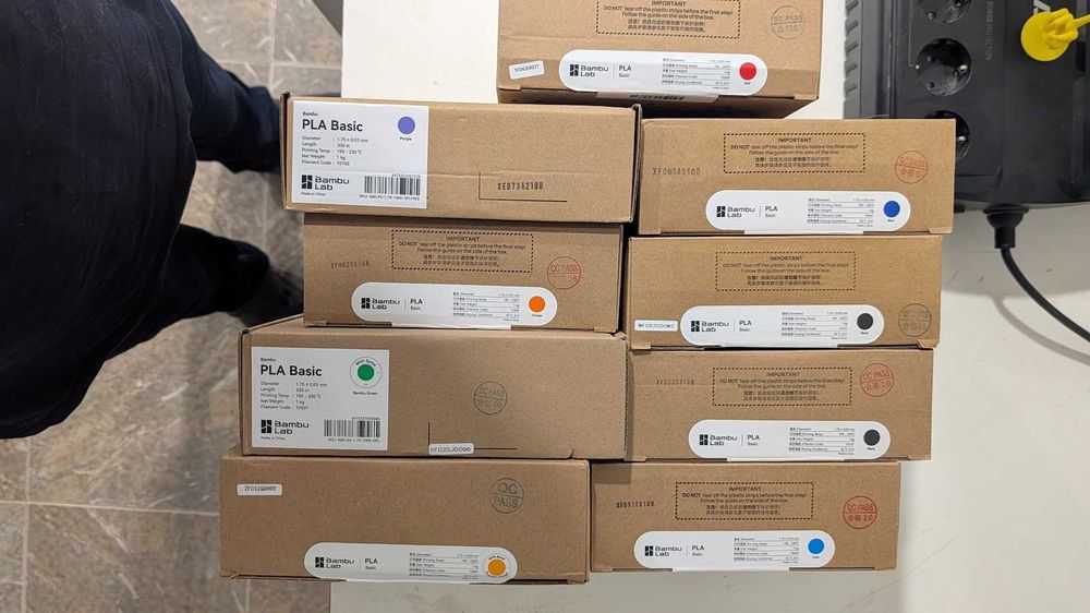 Bambulab PLA Filament 1.75mm, 1kg with Spool – for 3D Printers64740751739521121