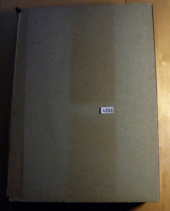 Klaser ze znaczkami, znaczki pocztowe A252