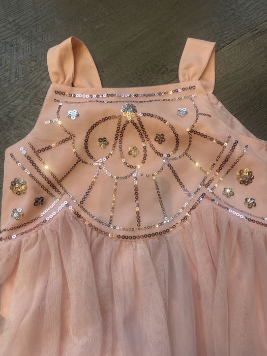 Sukienka h&m elegancka z cekinami 122