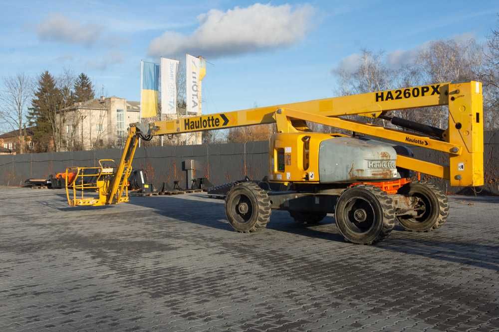 Підйомники Haulotte Ножичні Колінчасті від 10-32м 50 одиниць наявність