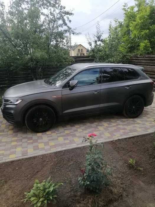 Будинок подобово з басейном та сауною у Гатному МТеремки.