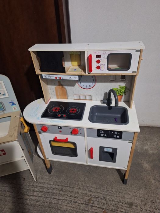 Em bom estado. Para despachar