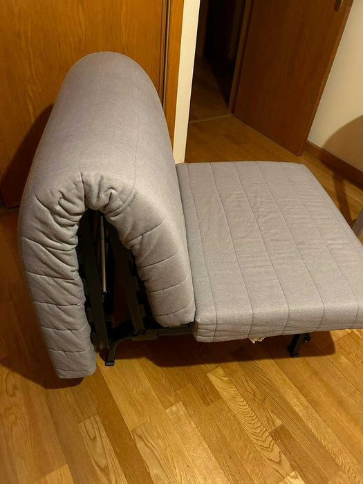Sofá cama / poltrona  com capa