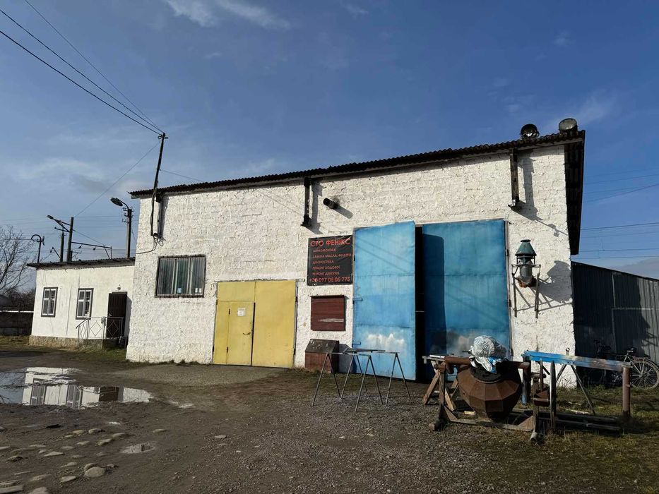 Продаж комерційного комплексу приміщень + земля 60 сотих, м. Дрогобич!