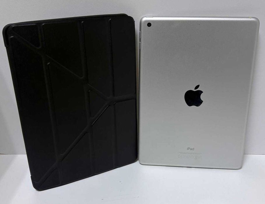Планшет Apple iPad 5th gen Wi-Fi 32GB