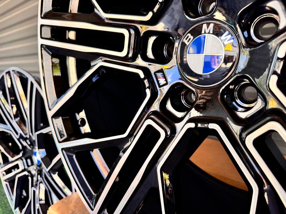 Різноширокі R20 5x112 BMW G30 G20 G12 G11 F39 F48 G80 G22 G23 G26 G15