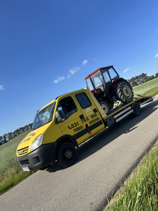 Auto laweta holowanie pomoc drogowa  s8 a2 a1