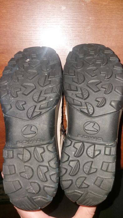 Черевики Lowa 37